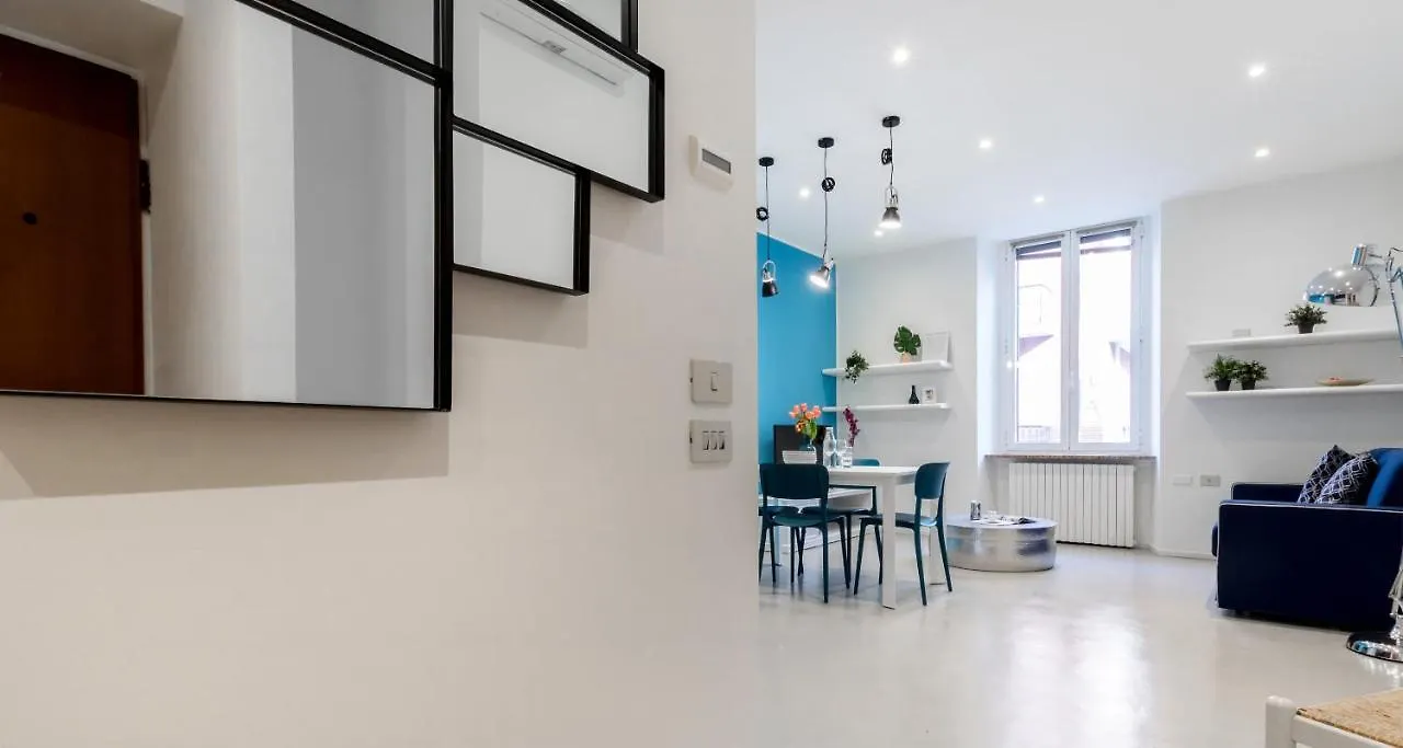 Joivy Spacious 1 Bedroom Apt Near S Agostino Metro Milan Apartment
