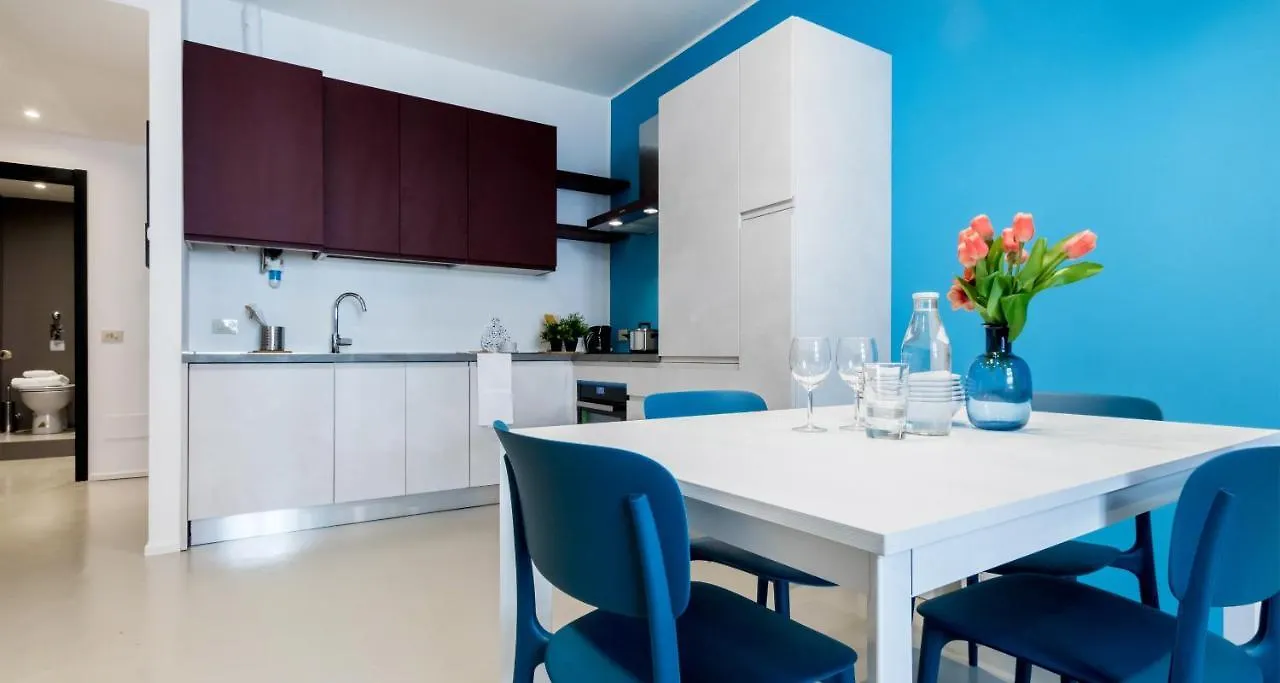 Joivy Spacious 1 Bedroom Apt Near S Agostino Metro Milan 0*,  Italy